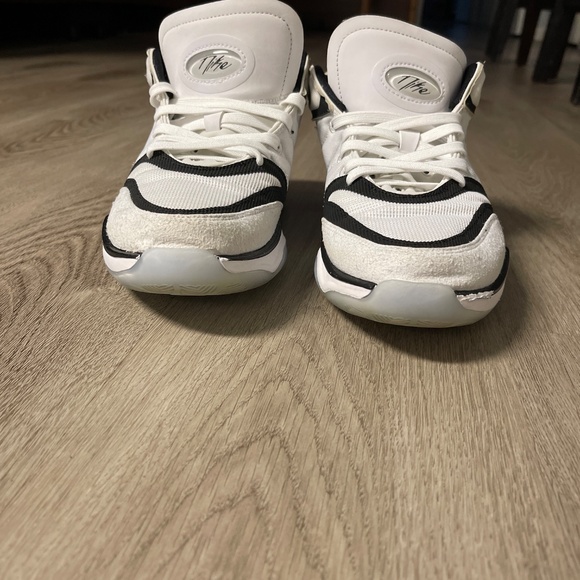 Basketball shoes Nike hustle 2 - Picture 2 of 4